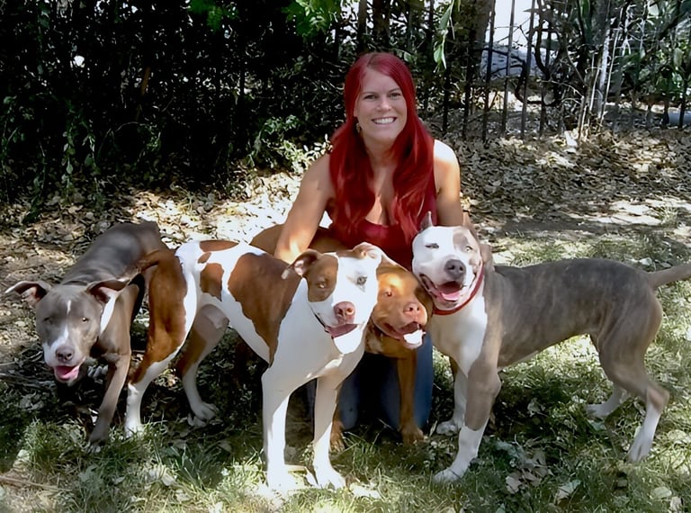 Rock of Love's Lacey Sculls rescues 4 Pit Bulls from euthanasia, through her group, Heroes K9 Rescue