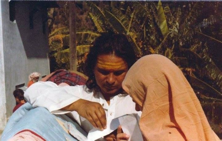 Shri Babaji con Gora Devi