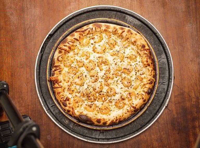 Pizzaria em Porto Alegre da Marquês Pizzaria com  camarão e alho e óleo