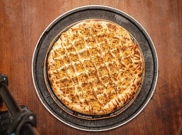 Pizzaria em Porto Alegre da Marquês Pizzaria com  frango com catupiry
