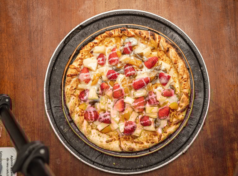 Pizzaria em Porto Alegre da Marquês Pizzaria , pizza doce deliciosa