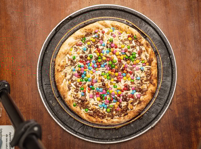 Pizzaria em Porto Alegre da Marquês Pizzaria , pizza doce deliciosa