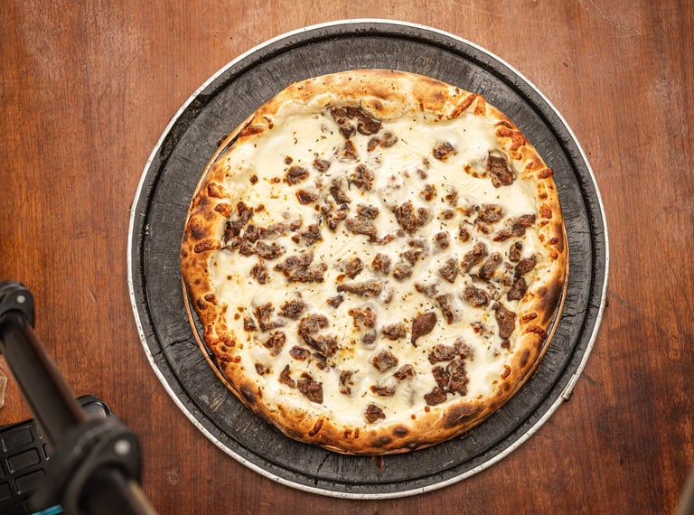 Pizzaria em Porto Alegre da Marquês Pizzaria com  filé 5 queijos