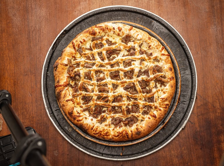 Pizzaria em Porto Alegre da Marquês Pizzaria com  frango ao molho de chef