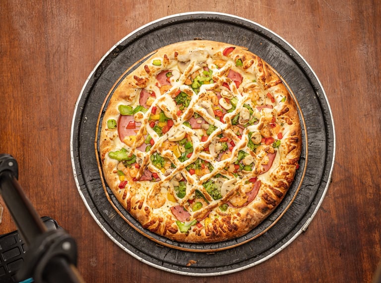 Pizzaria em Porto Alegre da Marquês Pizzaria com  tom de mafiosa