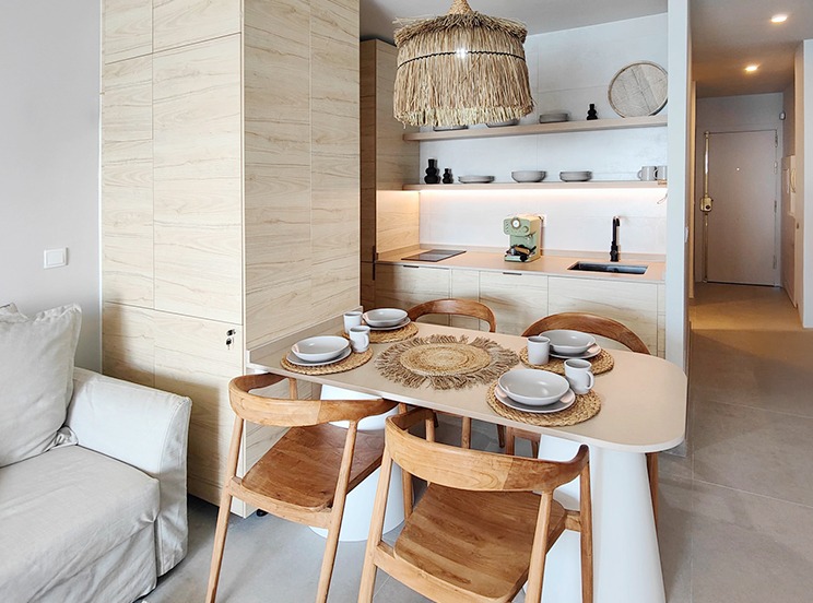 Casa Nalu dining room