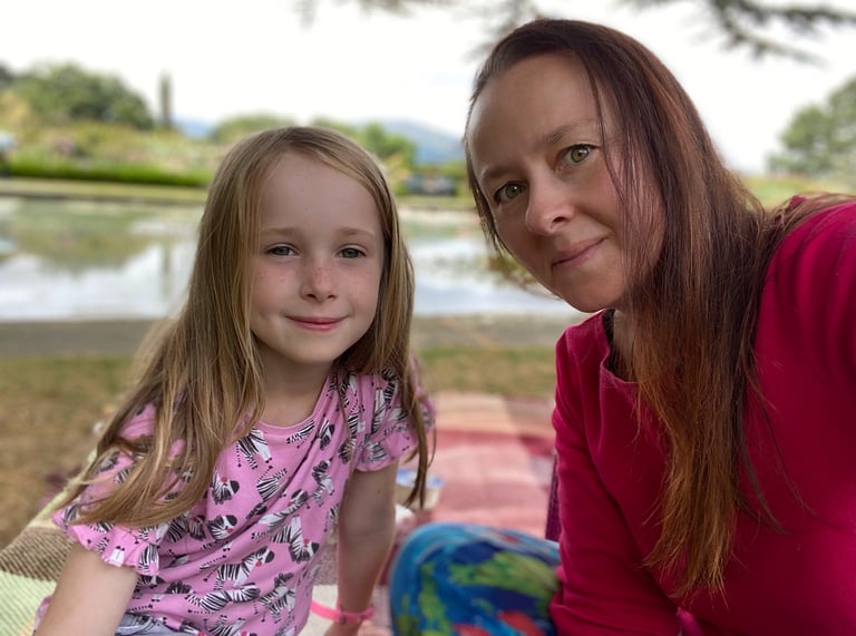 Photo of the artist, Lorraine Seren with her daughter