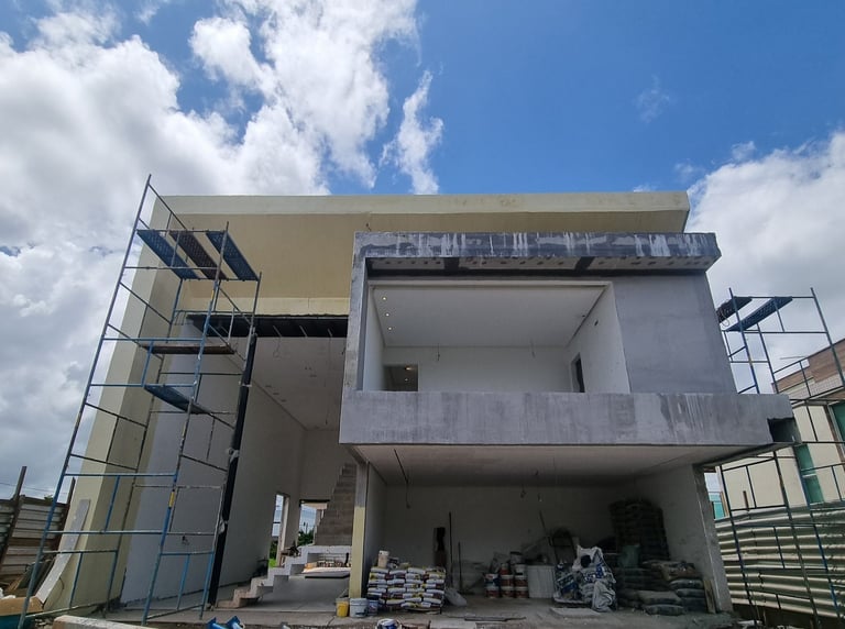 Foto da obra do Projeto Estrutural Residência Alto Padrão em Alphaville - Pernambuco.