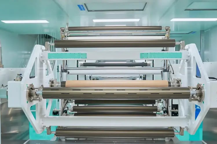 خطوط طلاء أوتوماتيكية متطورة لإنتاج أفلام الحماية وورق الإصدار