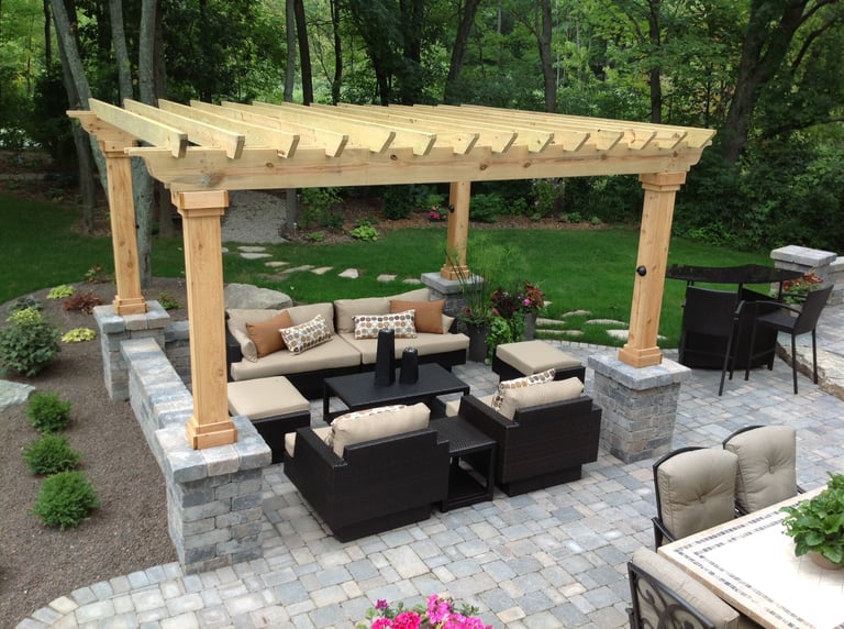 Leppek Landscapes gazebo and paver patio.
