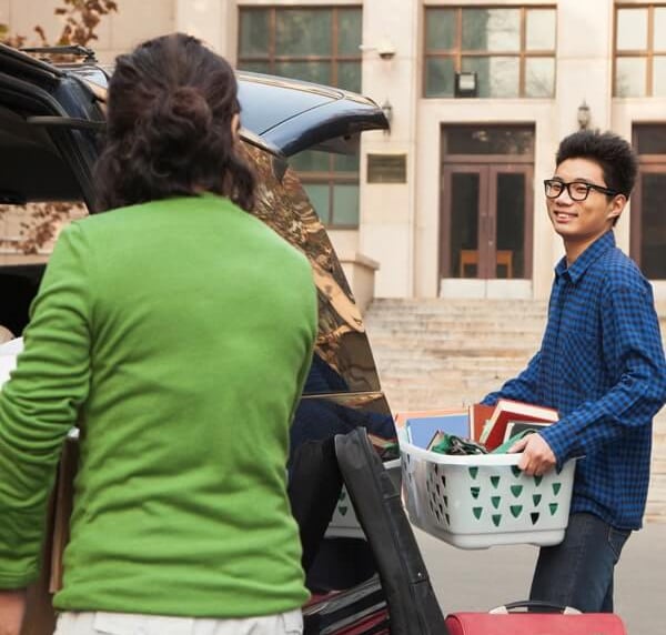 Trusted Auto Transport Broker | Hunter and Hunter Enterprises | Seasonal Transport