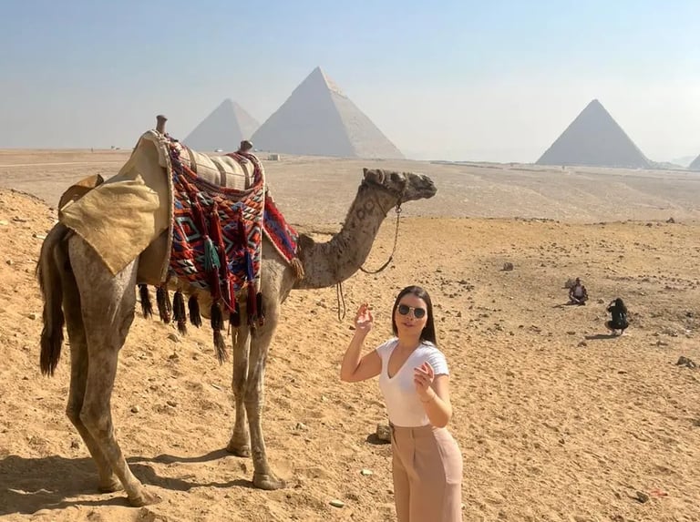 Visita guiada às Pirâmides de Gizé com o Guia de Egito