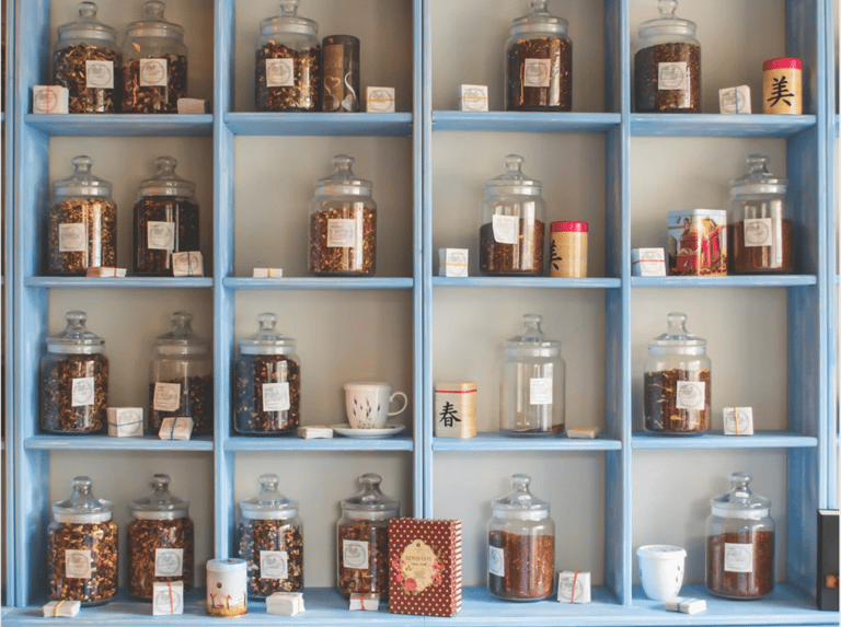 Meuble de rangement professionnel pour rayonner les produits de manière professionnelle et élégante