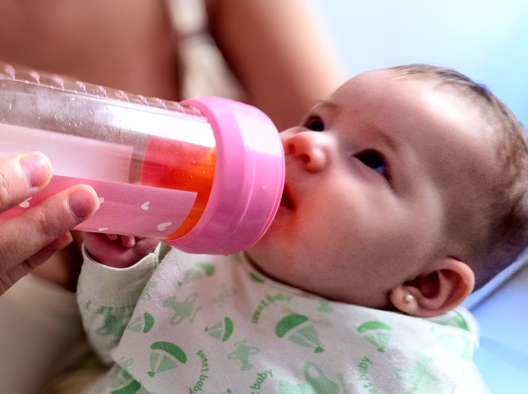 Fotógrafo infantil Ricco Gnocchi registrando um smash the fruit