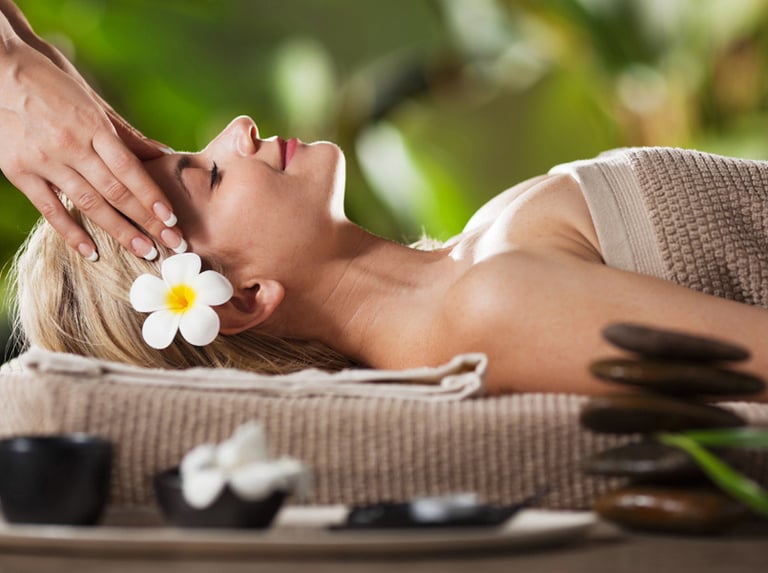 Massage du crâne