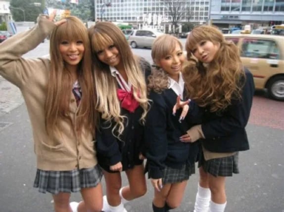 Gyaru | © Cookingwiththehamster