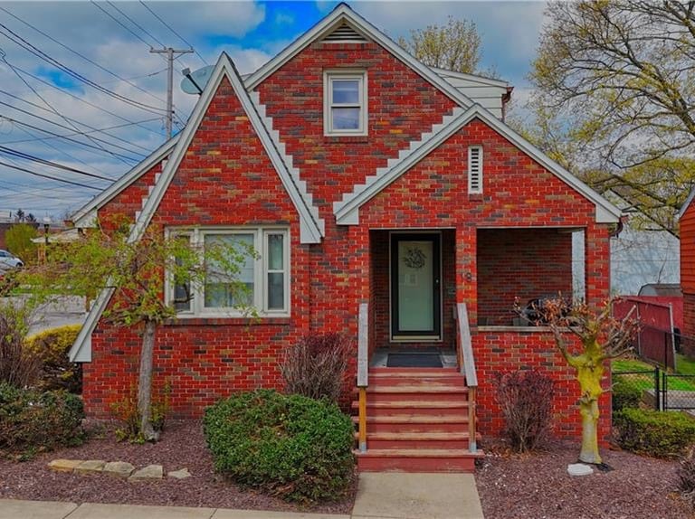 home in columbiana ohio