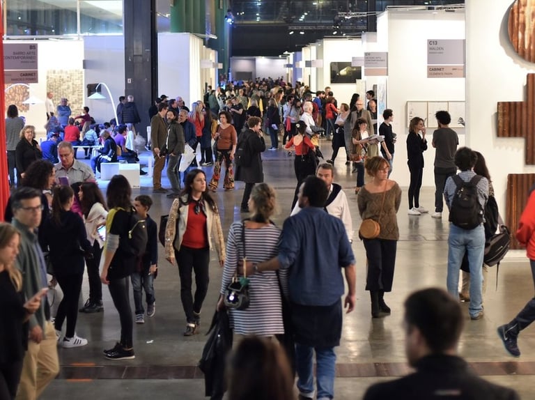 ArtRio conectam artistas urbanos com colecionadores e galerias, destacando o valor cultural