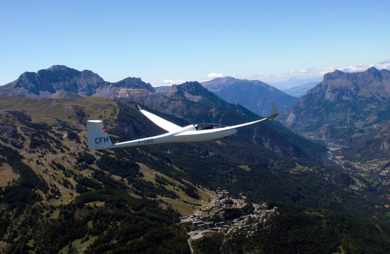 planeur au dessus de Barcelonnette