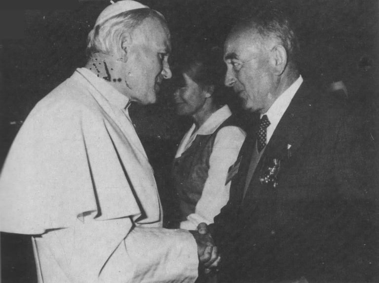 Coronel Alexander Florkowski con el Papa Juan Pablo II