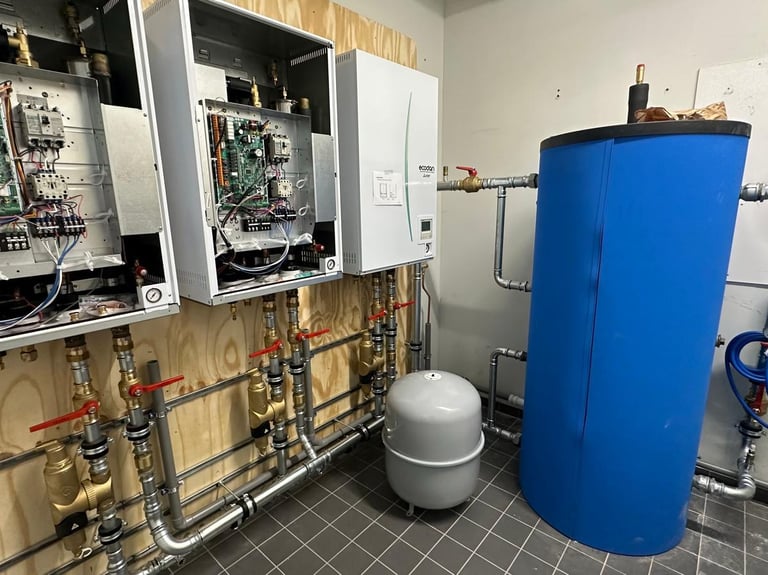 Ervaren loodgieter voert reparatie uit aan waterleiding in Hoogvliet