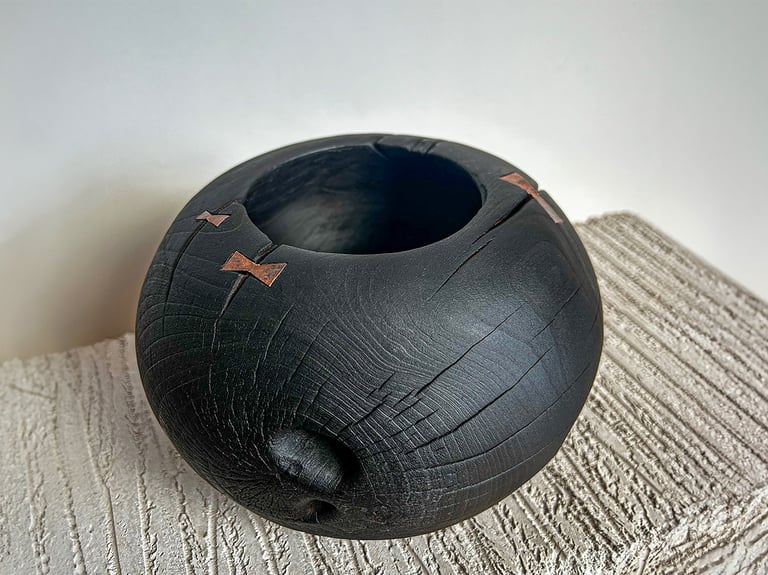 Wood and copper bowl. Wabisabi interior. Interior design. Minimal design. Brighton. 