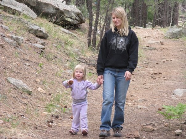 can you remove the picture on the black sweatshirt