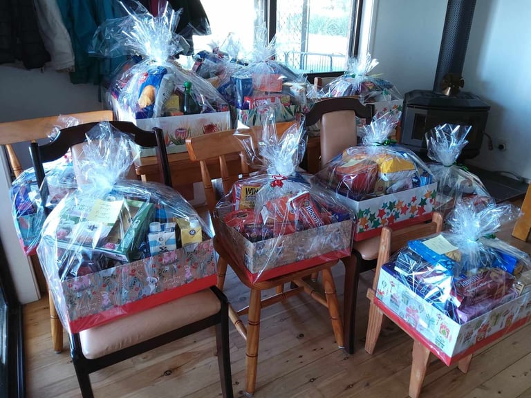 Christmas hampers 2024