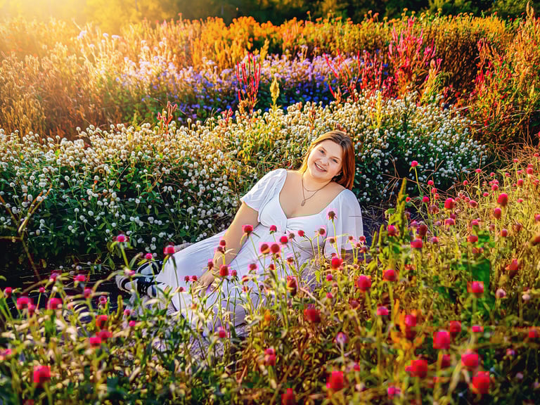 Elizabethtown PA Senior pictures at Country Joy Flowers by a Lancaster PA senior picture photographer