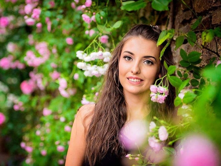 Beautiful portrait of a woman in flowers