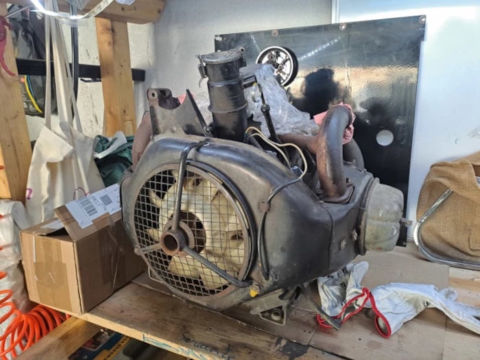 Moteur 435cm3 sur l'établi