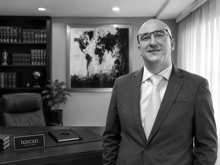 Emilio Ruano Alejandro abogado de Iuscan Abogados especializado en derecho laboral, familia y derech