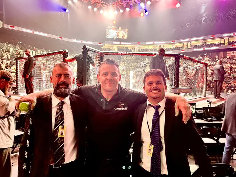 أول حكم عربي ومن شرق الاوسط في اليو اف سي  