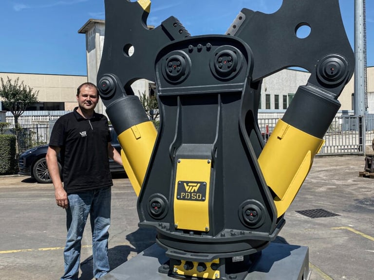 VTN DEMOLITION CRUSHER