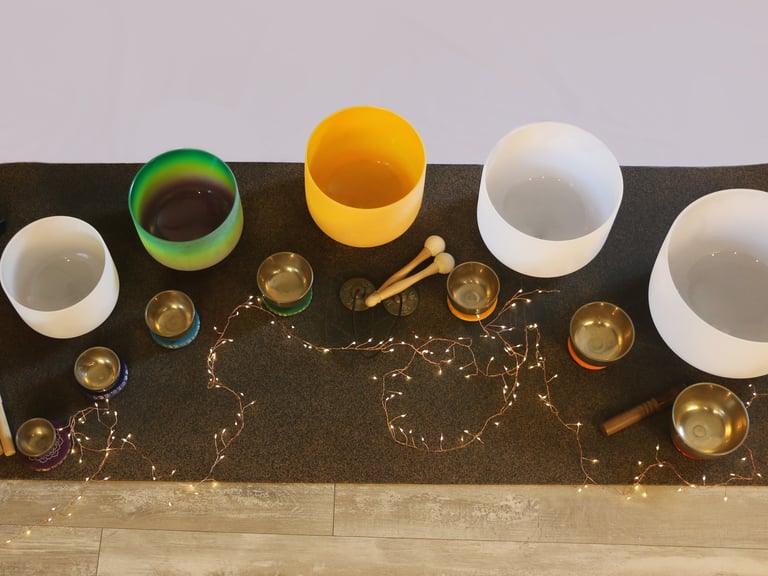 sound bath with 5 bowls and lights 