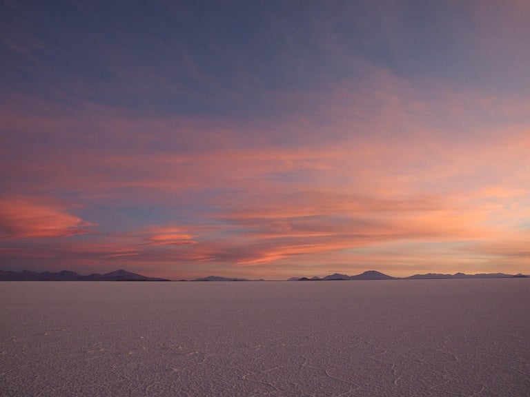 salar de uyuni elopement in Bolivia