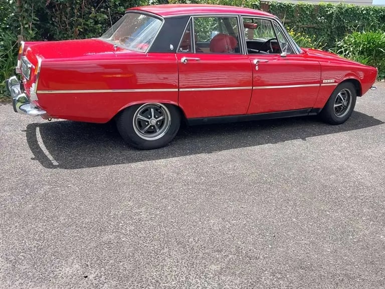 Dads beloved red Rover V8 getting ready for sale so he can have his family near, love you dad.