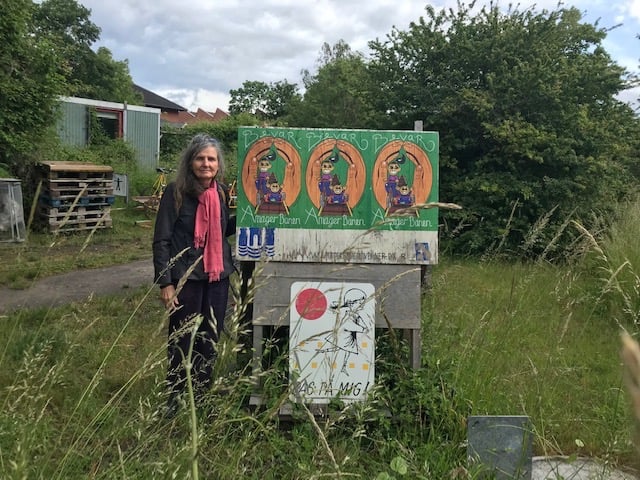 Kirsten Dufour desenvolve projetos colaborativos baseados na coleta de terra local.