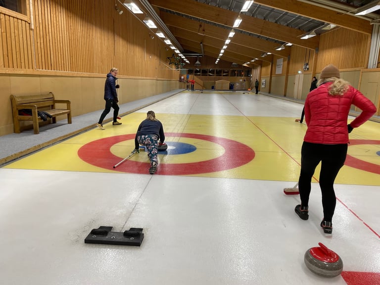 Våra nya medlemmar har ett träningspass.