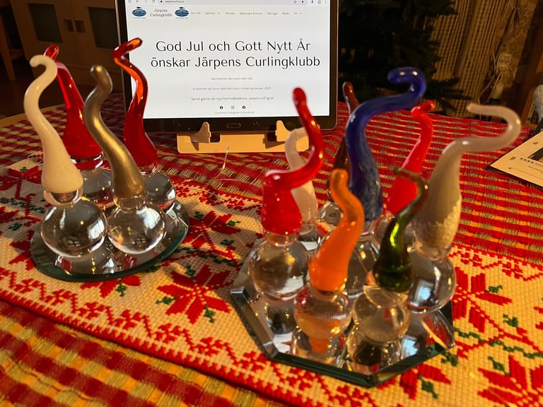 God Jul och Gott Nytt År önskar JCK!