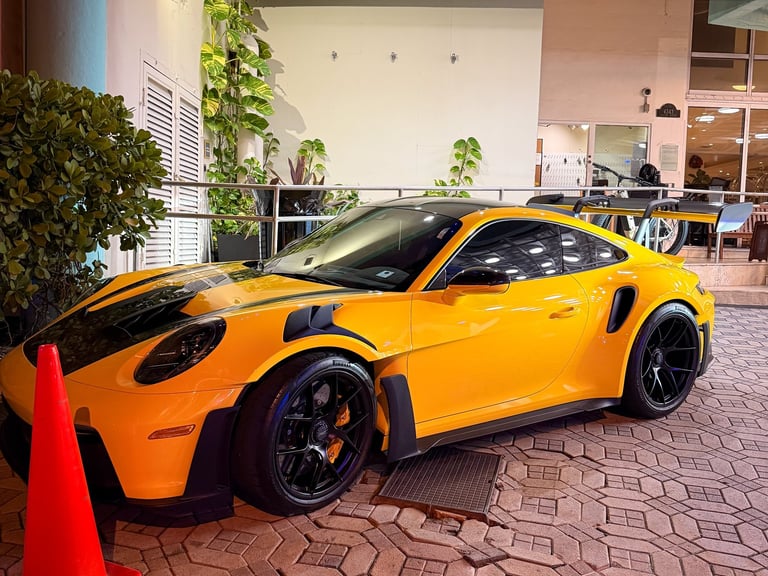 Porsche 911 GT3 RS left exterior view