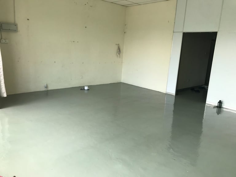 Blank Office