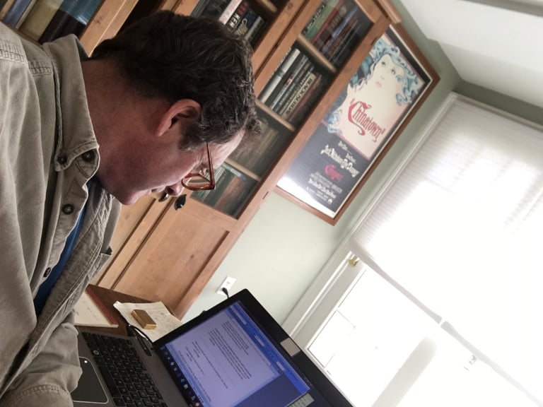 Photo of Robert Ellis, bestselling author at work on 'The Love Killings' Book 2 in the Matt Jones thriller series.