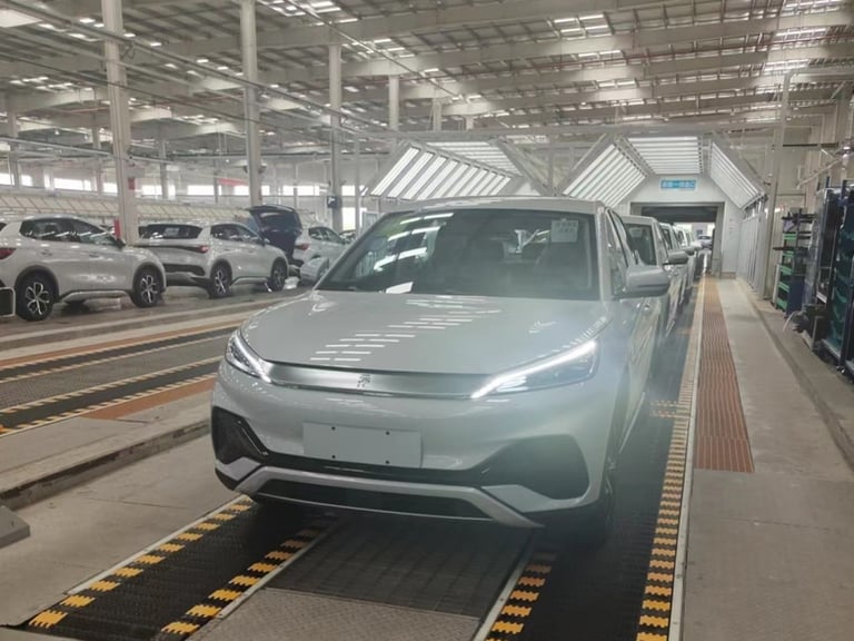 Industrial conveyor project in automotive factory