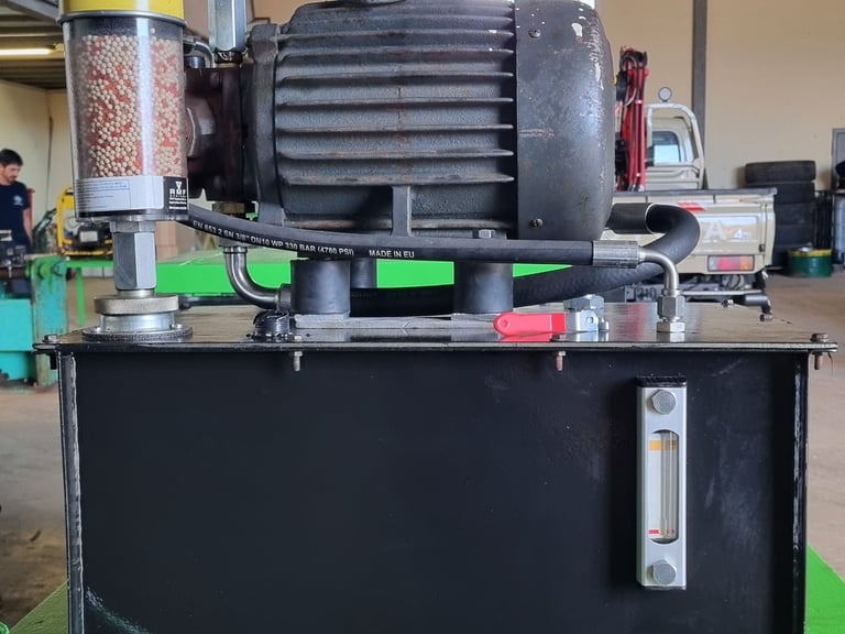 retrofit pompe, centrale hydraulique, filtre à air, flexible, manomètre, vanne, niveau
