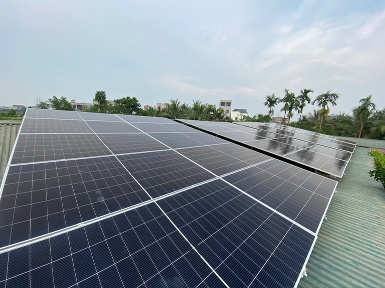 so sánh điện mặt trời hòa lưới hybrid off-grid