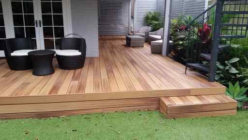 Duralife composite deck - Teak