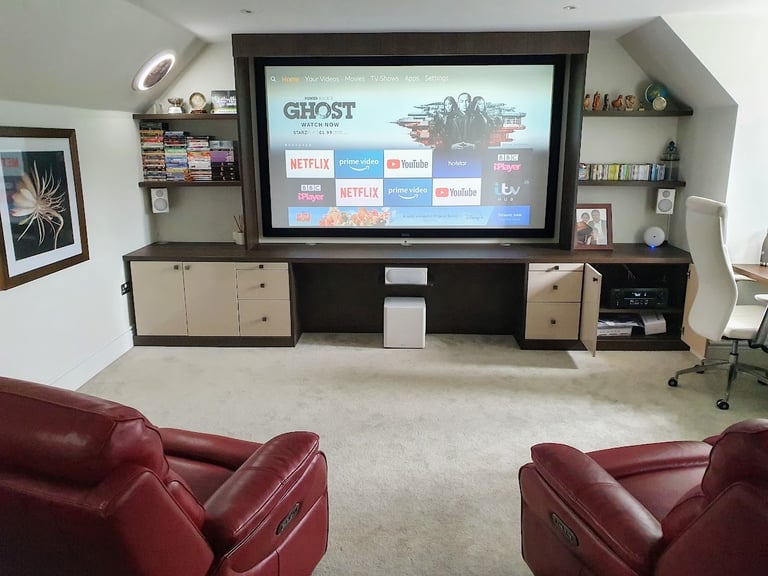 4K projector and fixed frane screen installation, Milton Keynes.