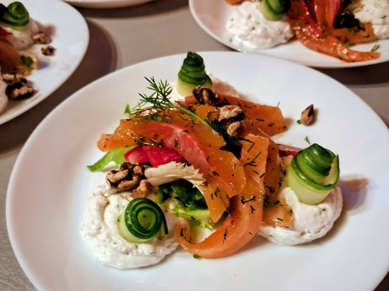 Gravlax de truite du Jura et chèvre frais