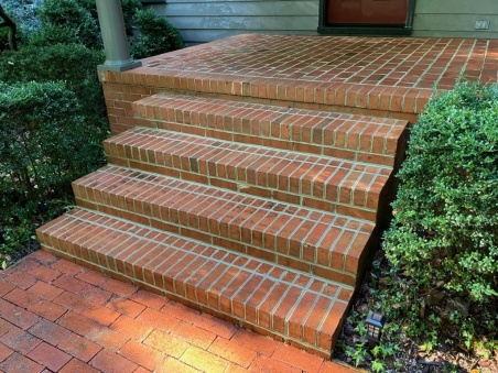 The King's Garden offers experty masonry repair.